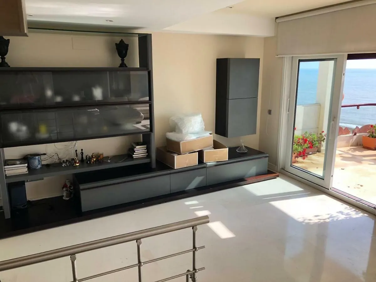 Atico-Duplex Primera Linea De Playa En El Centro De Estepona Apartment
